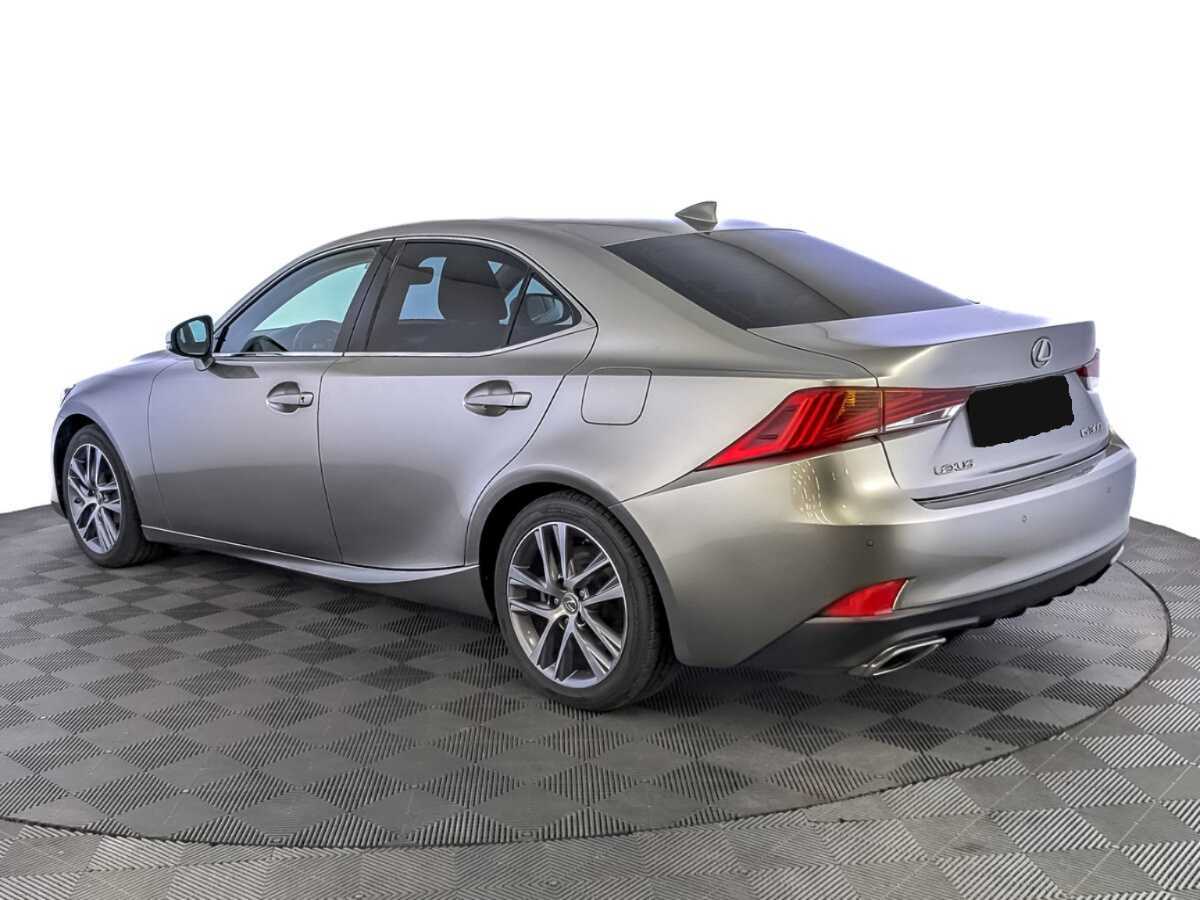 Lexus IS