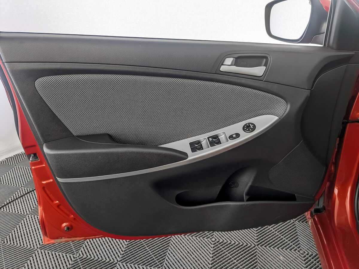 Hyundai Solaris 2012