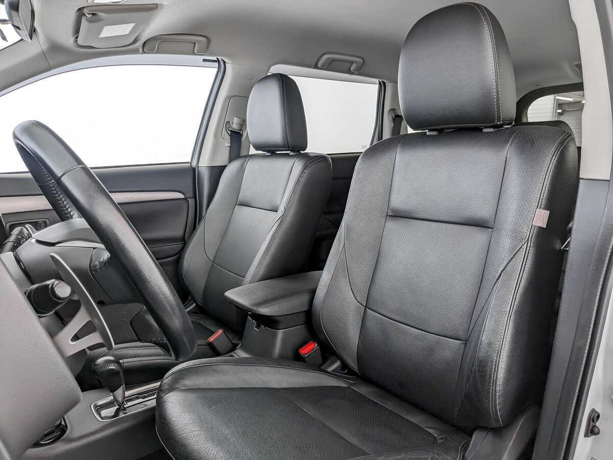 Mitsubishi Outlander 2014