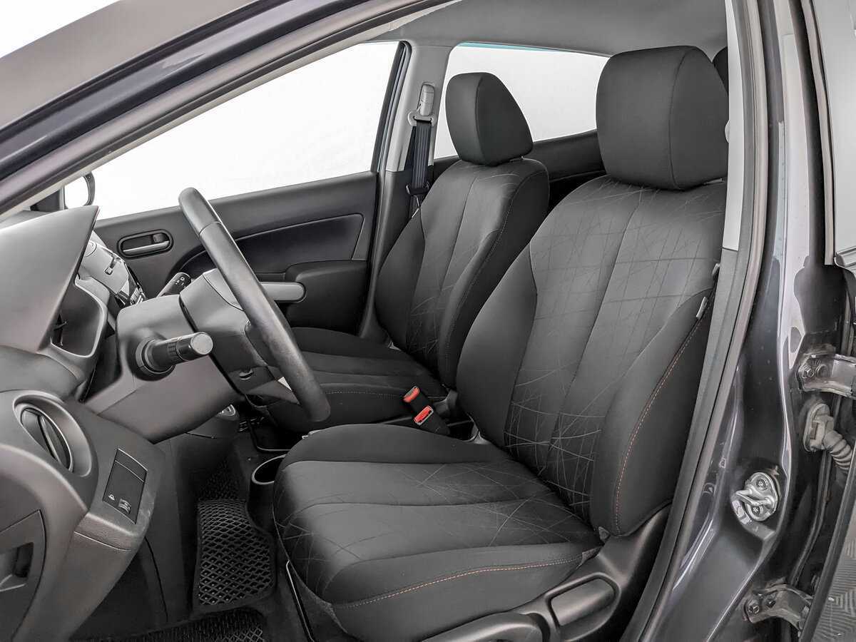 Mazda 2 2013