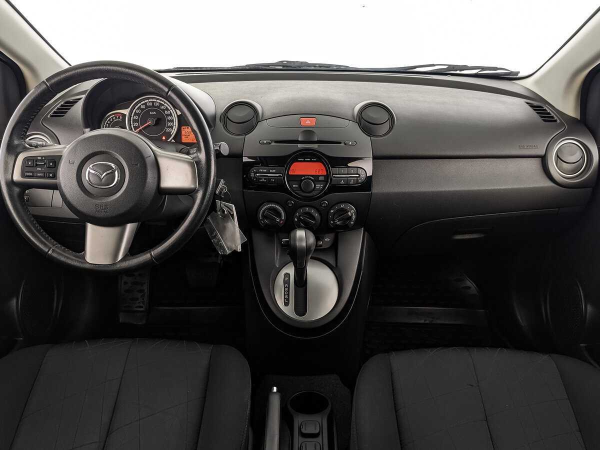 Mazda 2 2013
