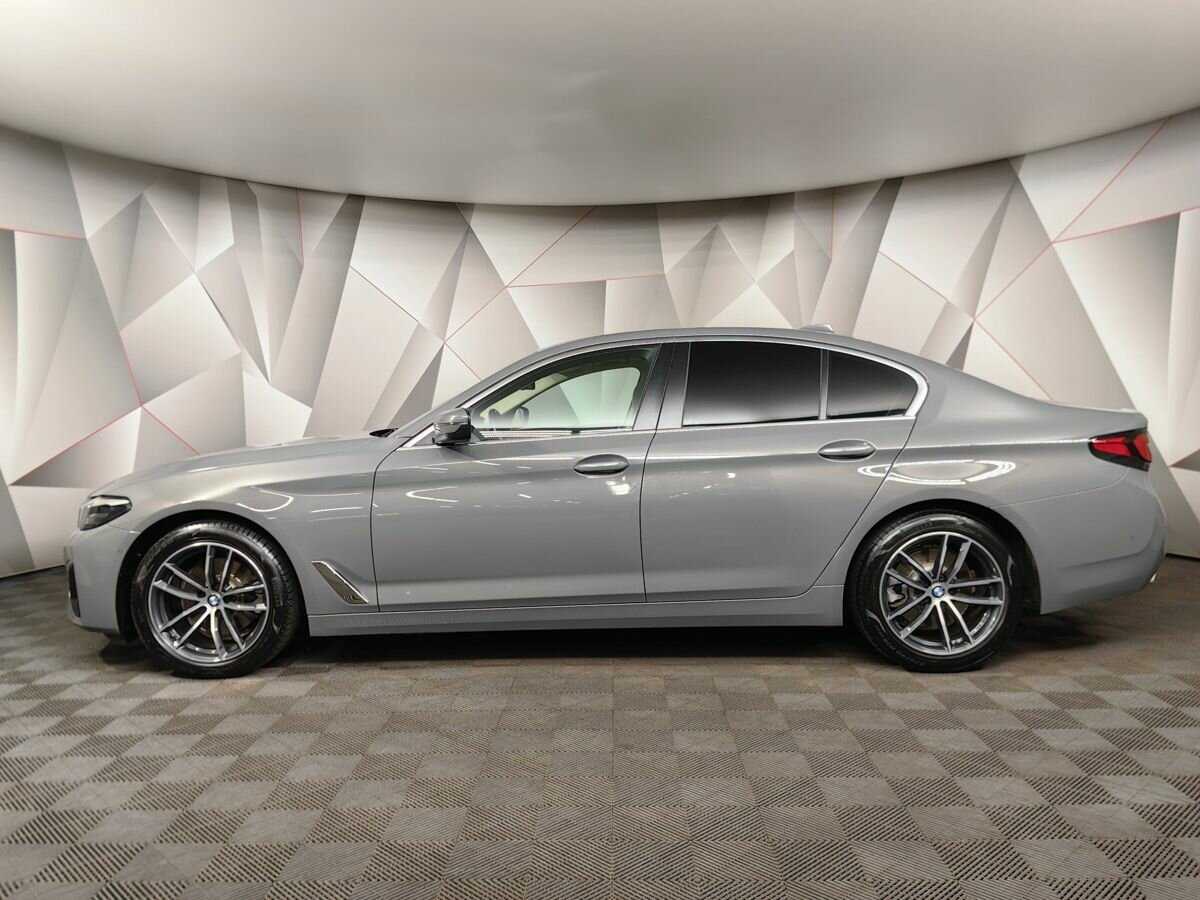 BMW 5 серии 2020