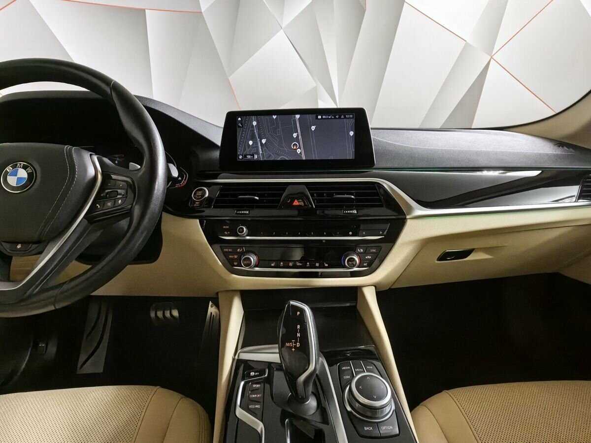BMW 5 серии 2020