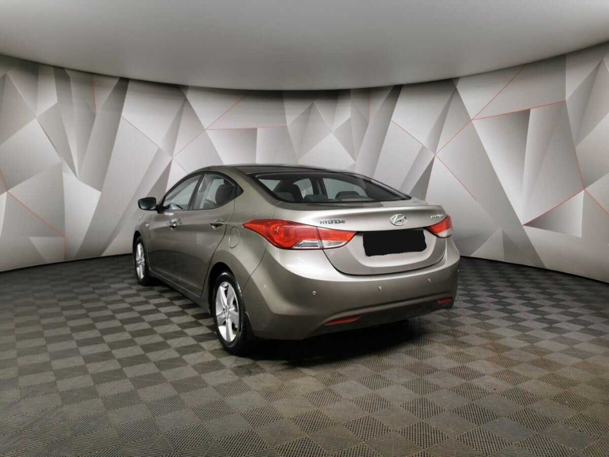 Hyundai Elantra 2012
