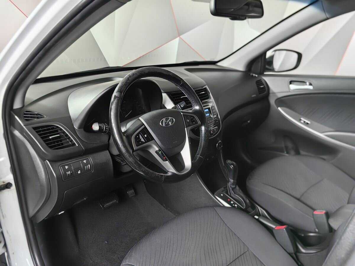 Hyundai Solaris 2014