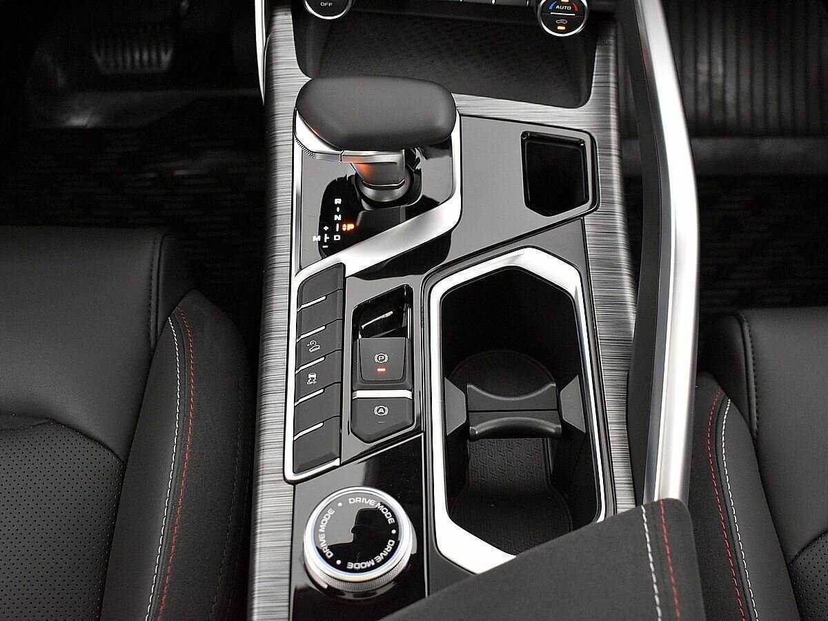 Geely Tugella 2023
