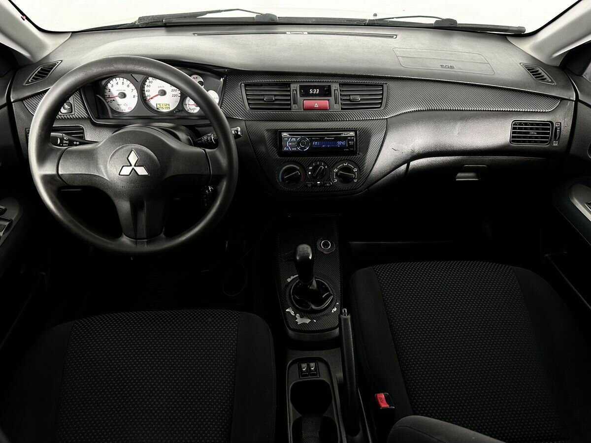 Mitsubishi Lancer