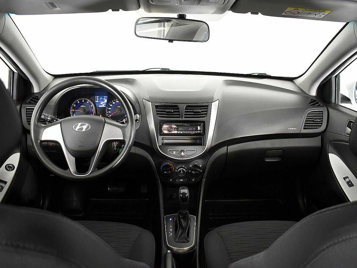 Hyundai Solaris 2014