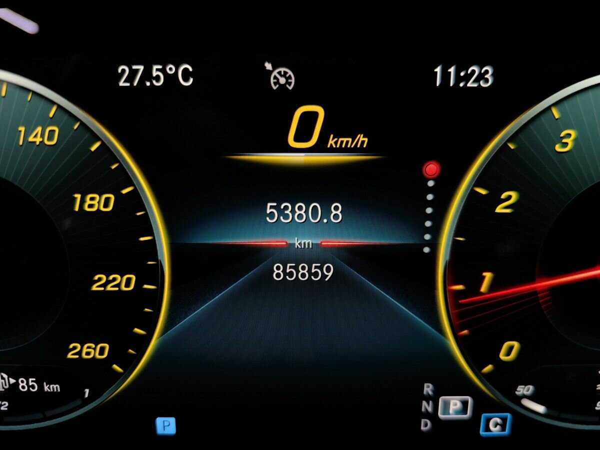 Mercedes-Benz E-Класс 2021
