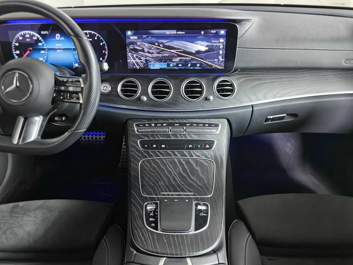 Mercedes-Benz E-Класс 2020