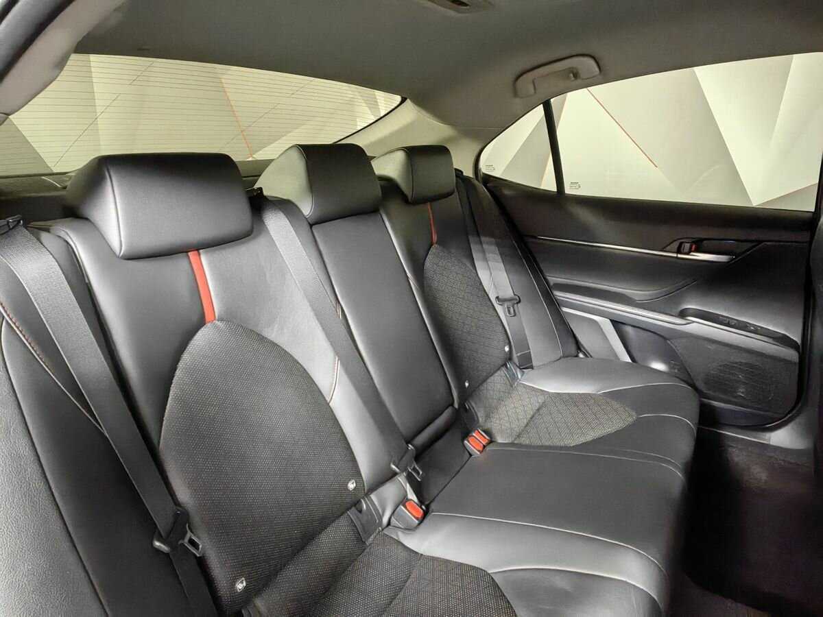 Toyota Camry 2021