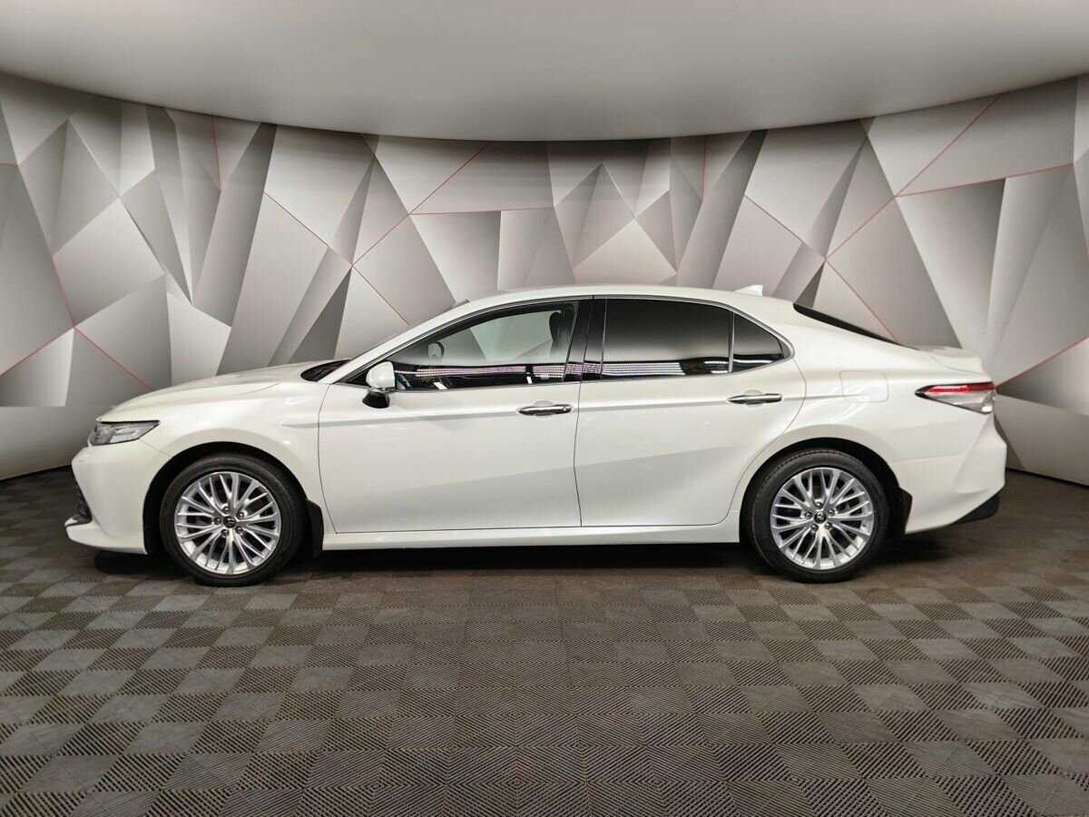 Toyota Camry 2020