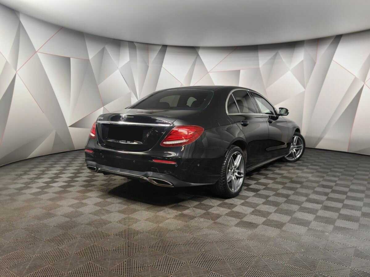 Mercedes-Benz E-Класс 2019