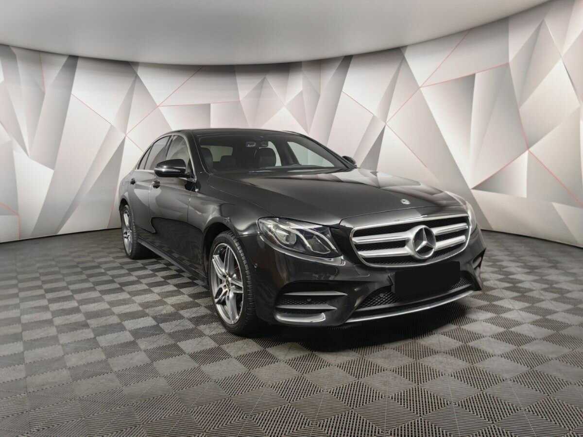 Mercedes-Benz E-Класс 2019