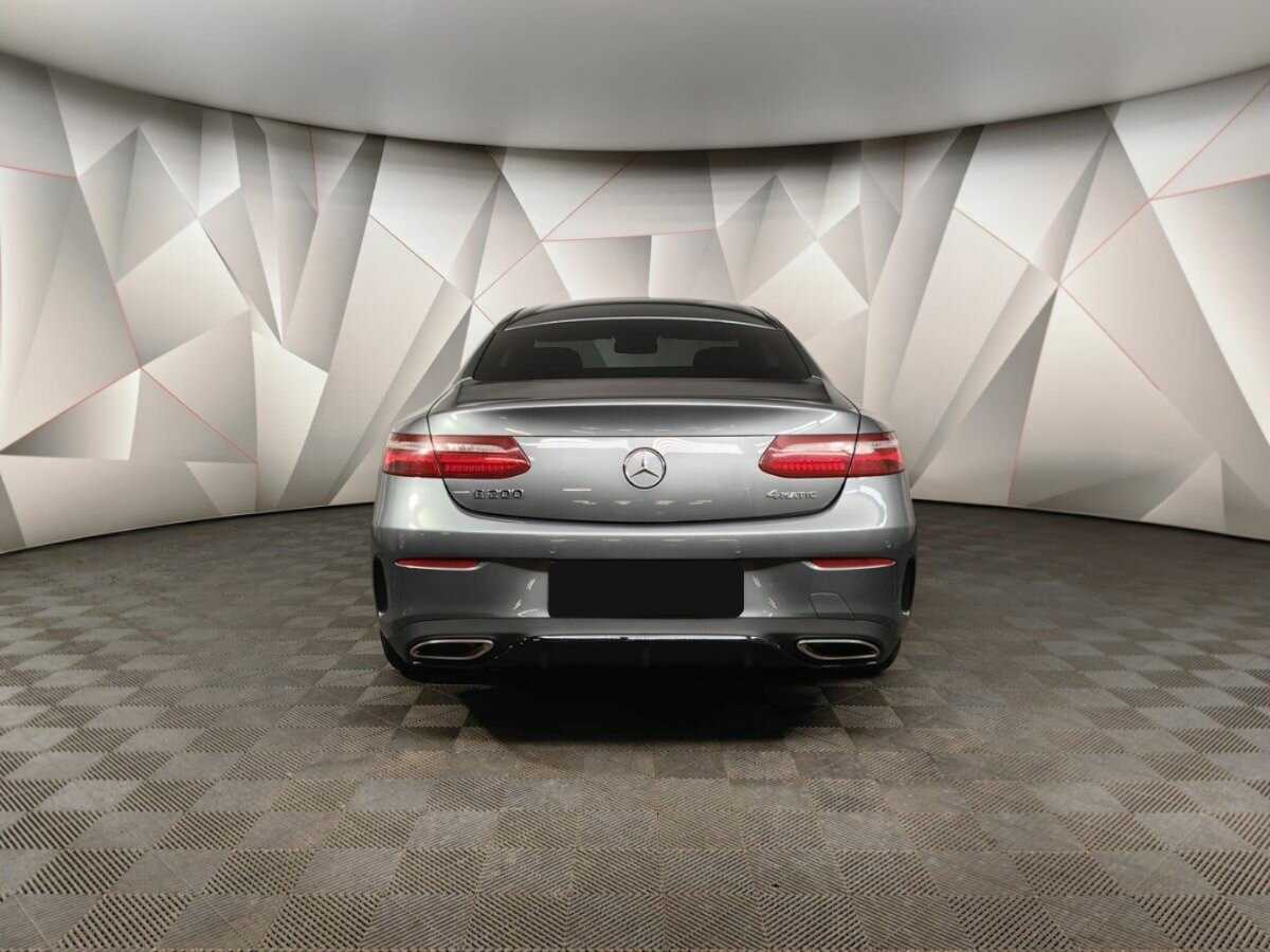 Mercedes-Benz E-Класс 2018
