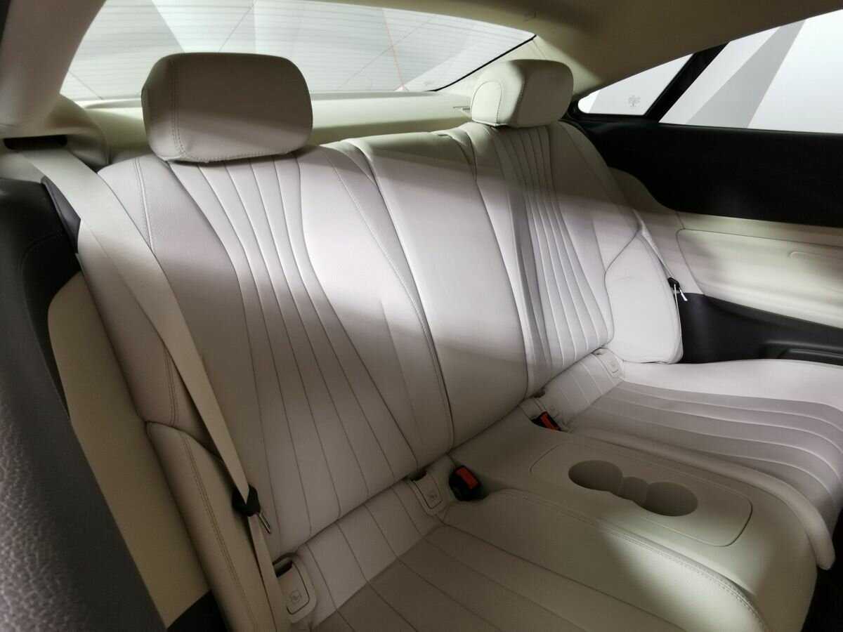 Mercedes-Benz E-Класс 2019