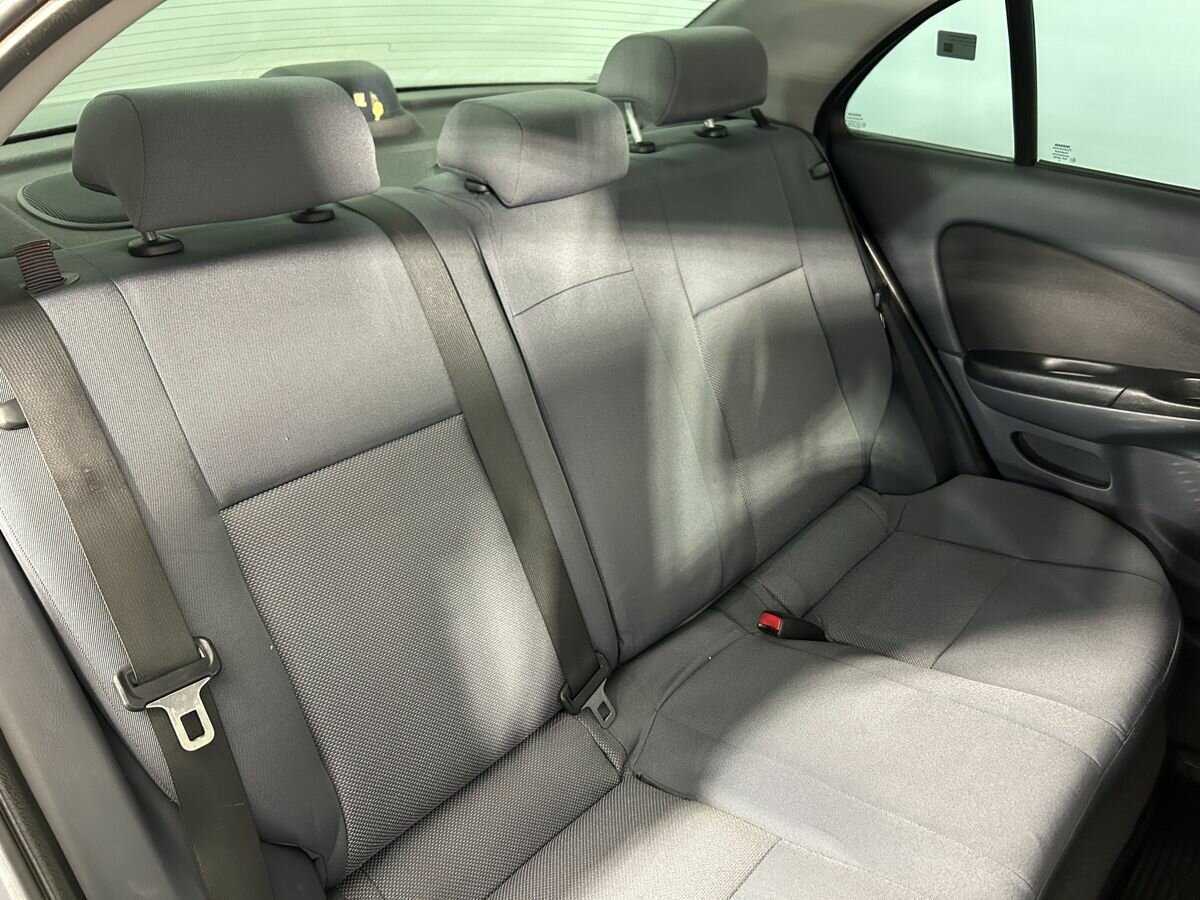 Nissan Almera 2005