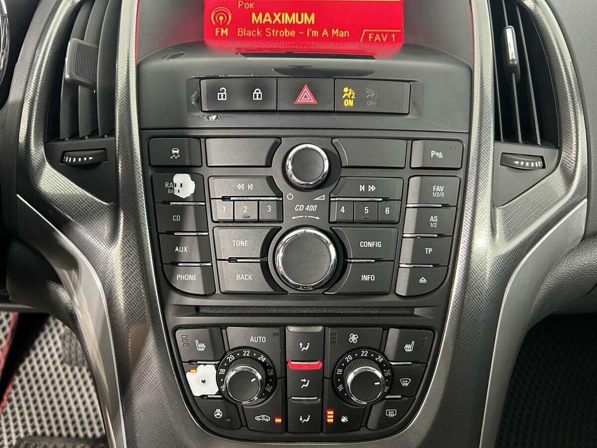 Opel Astra 2012