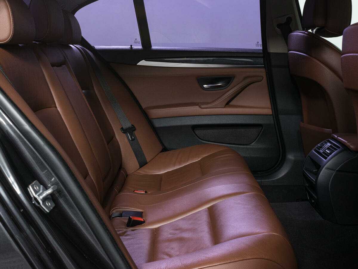BMW 5 серии 2013
