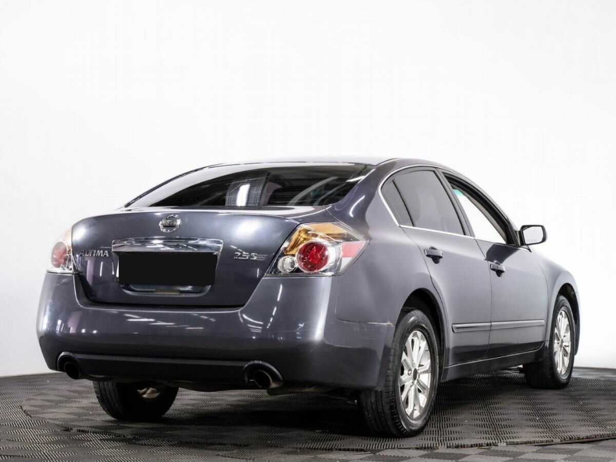 Nissan Altima 2012