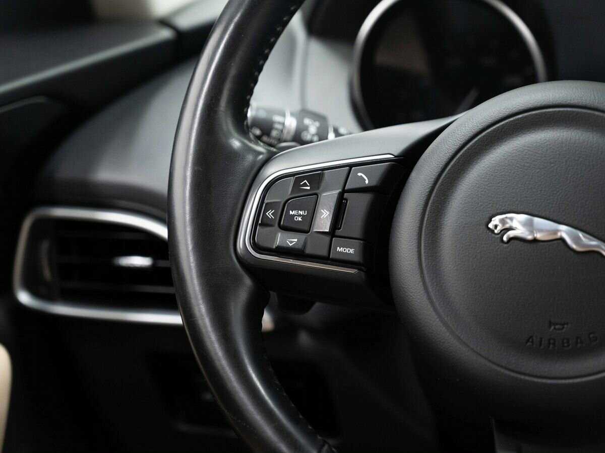 Jaguar F-Pace 2017
