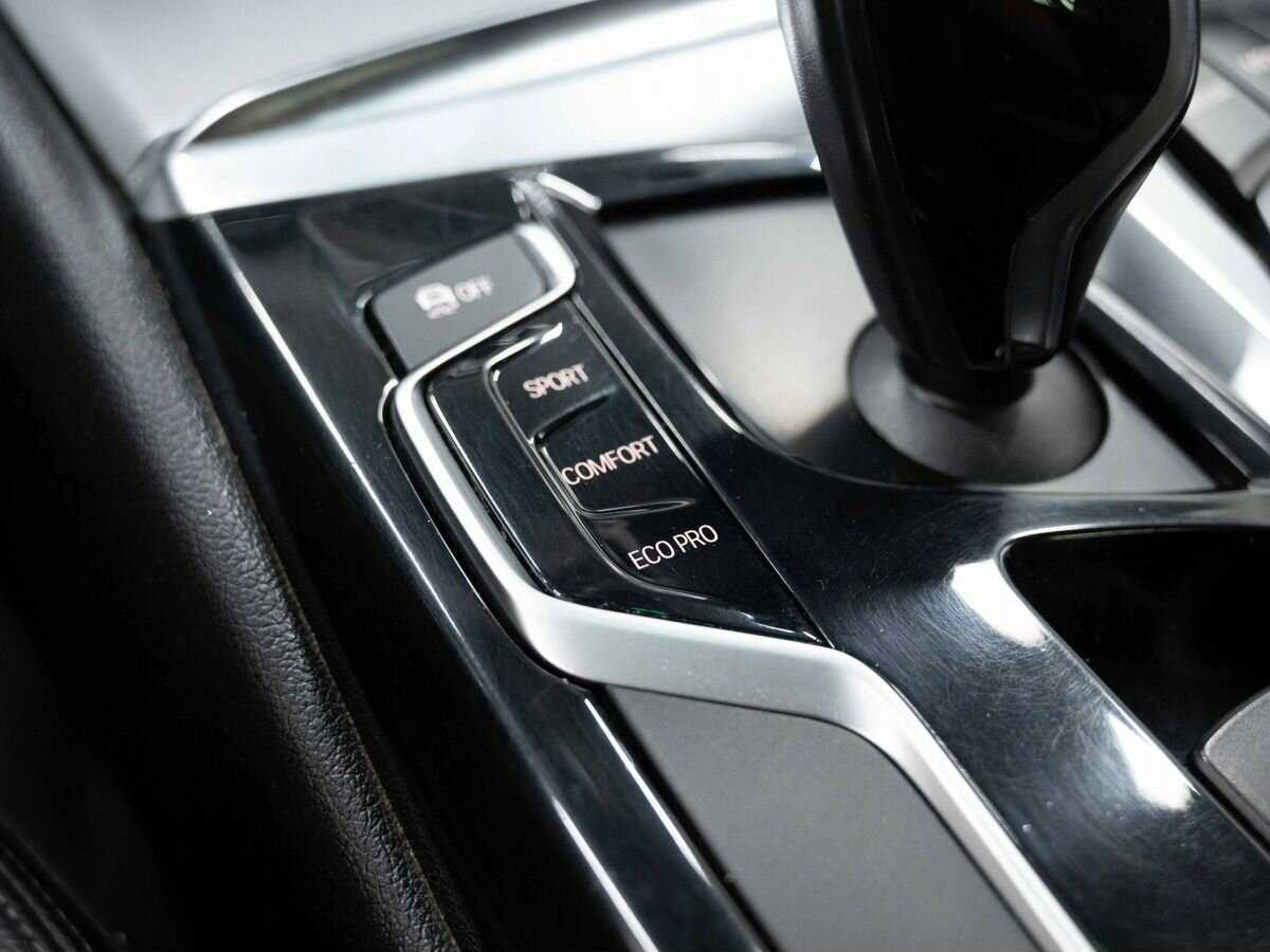 BMW 5 серии 2018