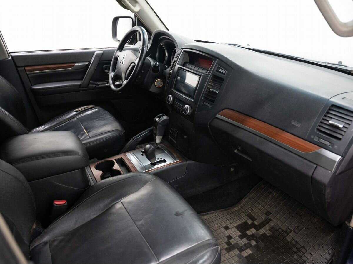 Mitsubishi Pajero 2008