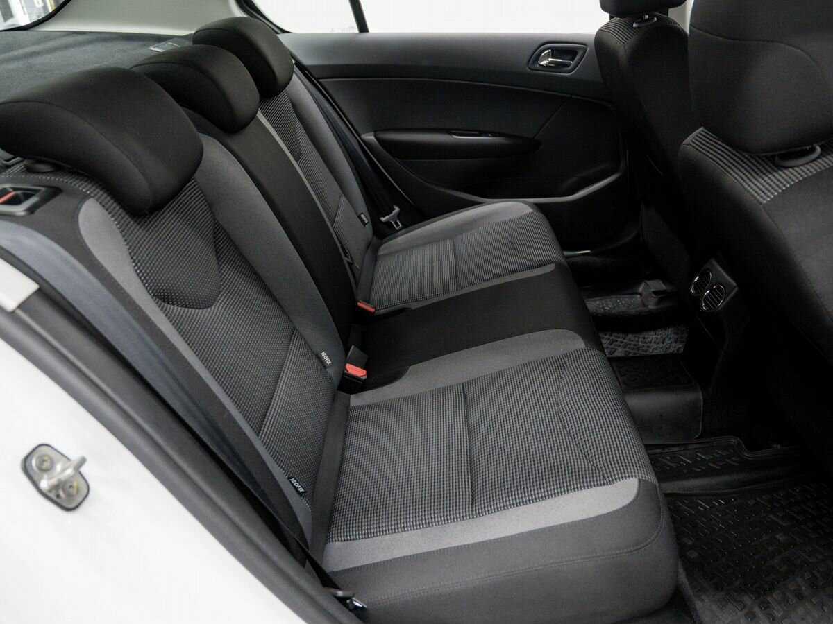 Peugeot 408 2017