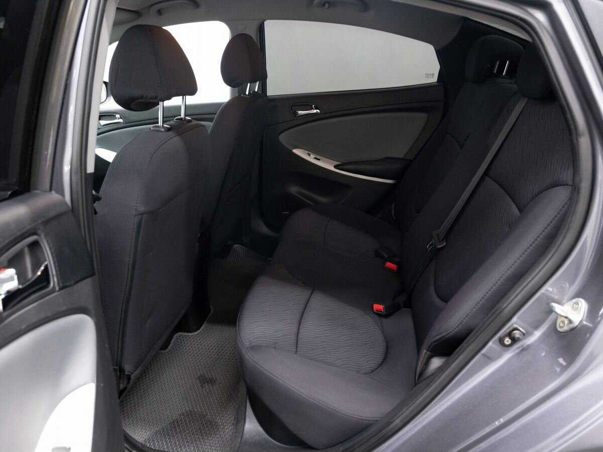 Hyundai Solaris 2012