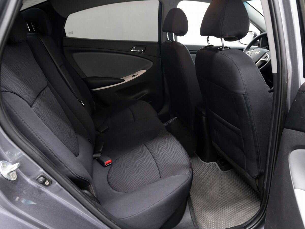 Hyundai Solaris 2012