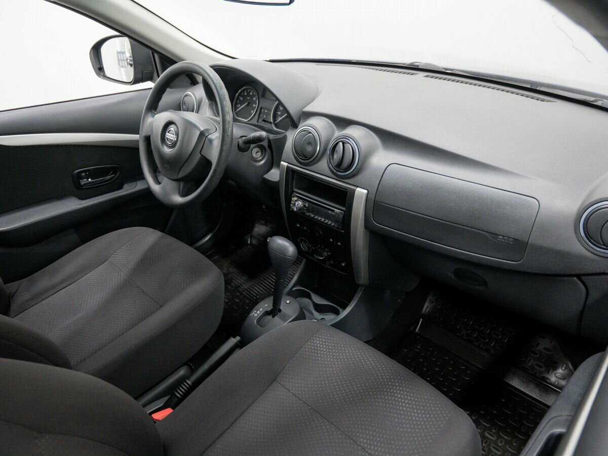 Nissan Almera