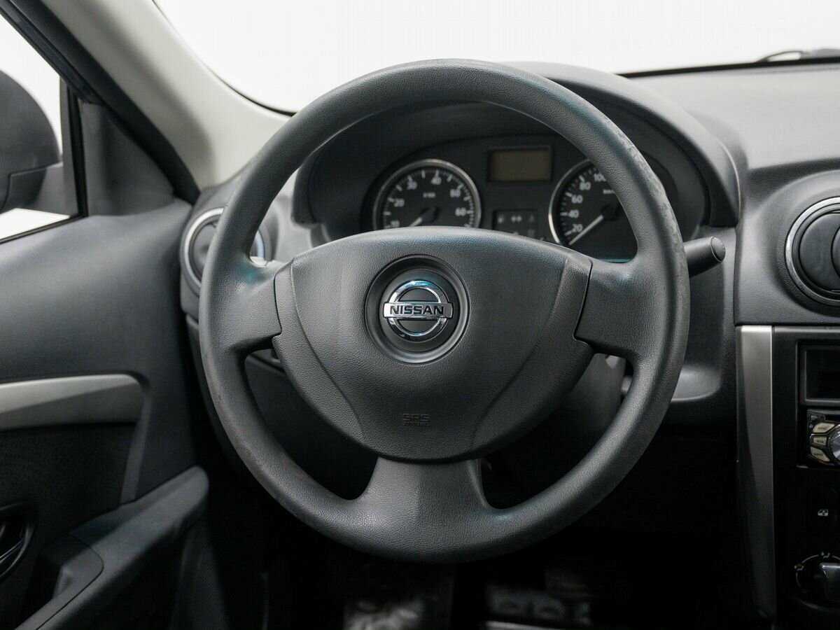 Nissan Almera 2013