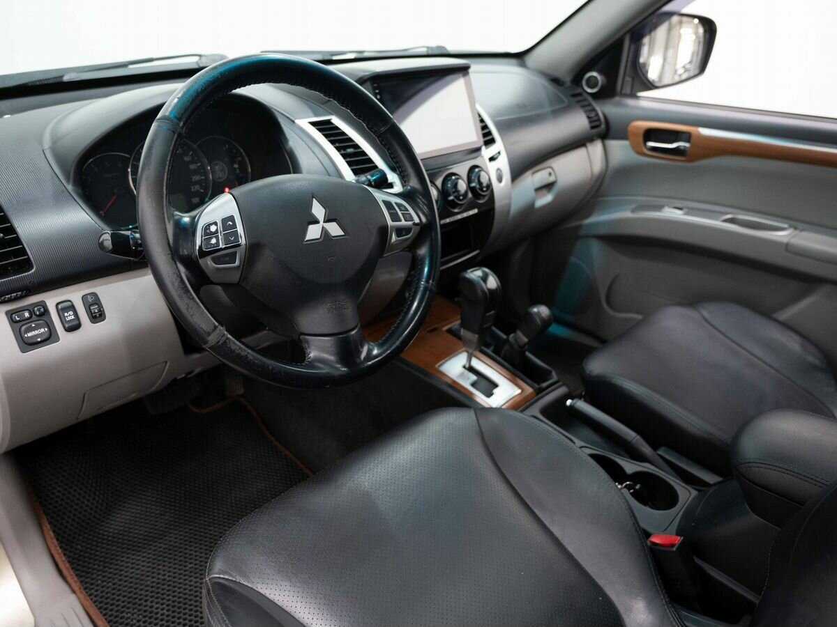 Mitsubishi Pajero Sport
