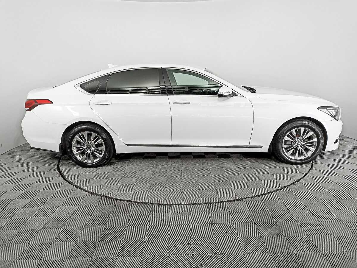 Hyundai Genesis 2016