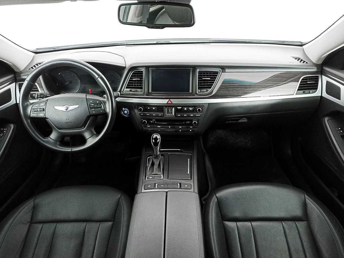 Hyundai Genesis 2016