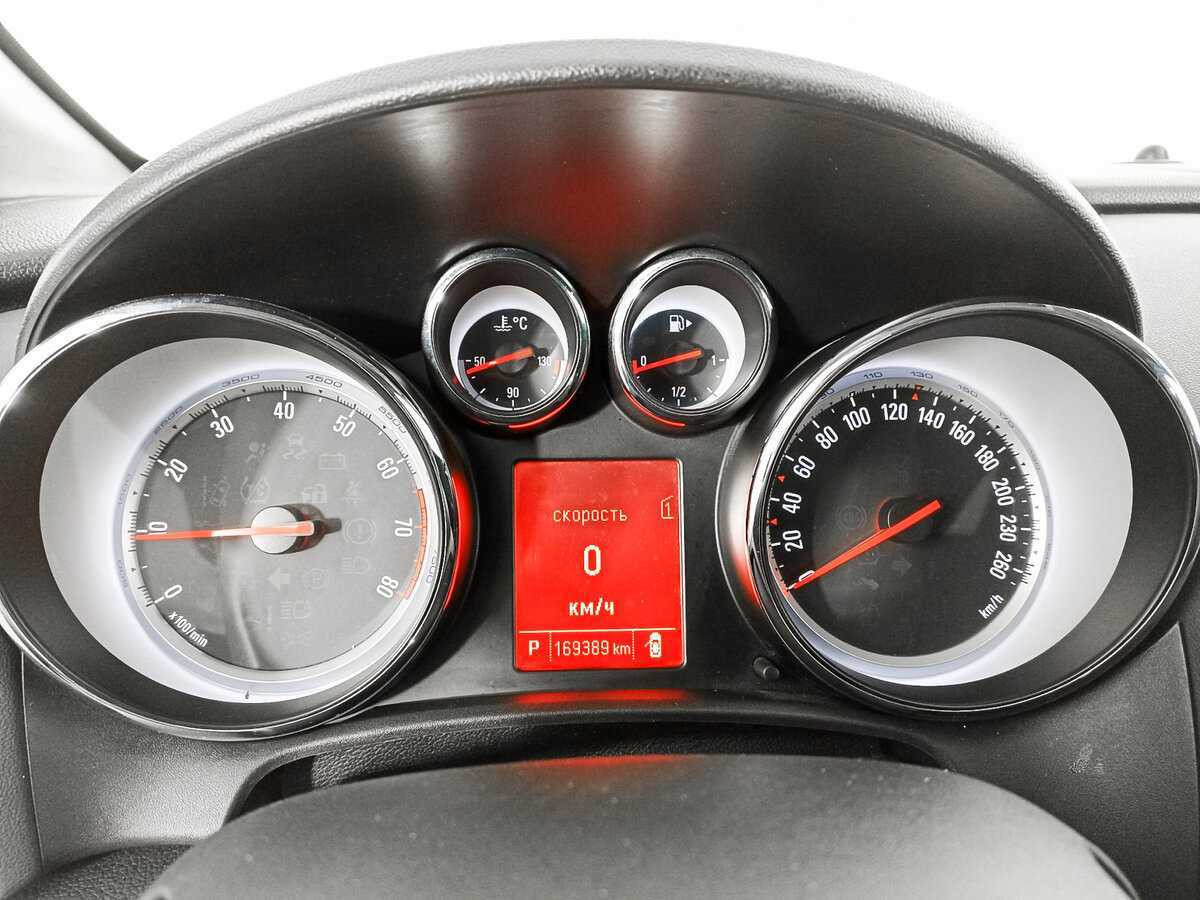 Opel Astra 2013
