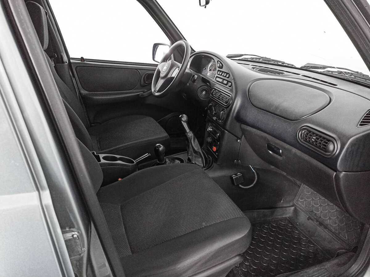 Chevrolet Niva 2012