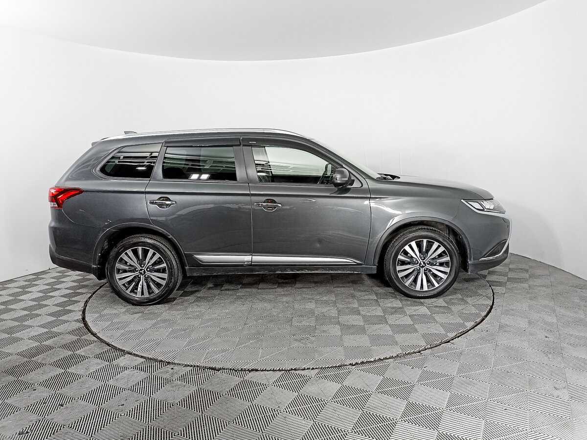 Mitsubishi Outlander 2021