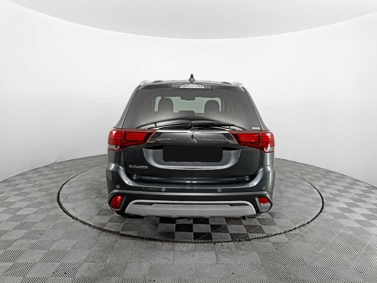 Mitsubishi Outlander 2021