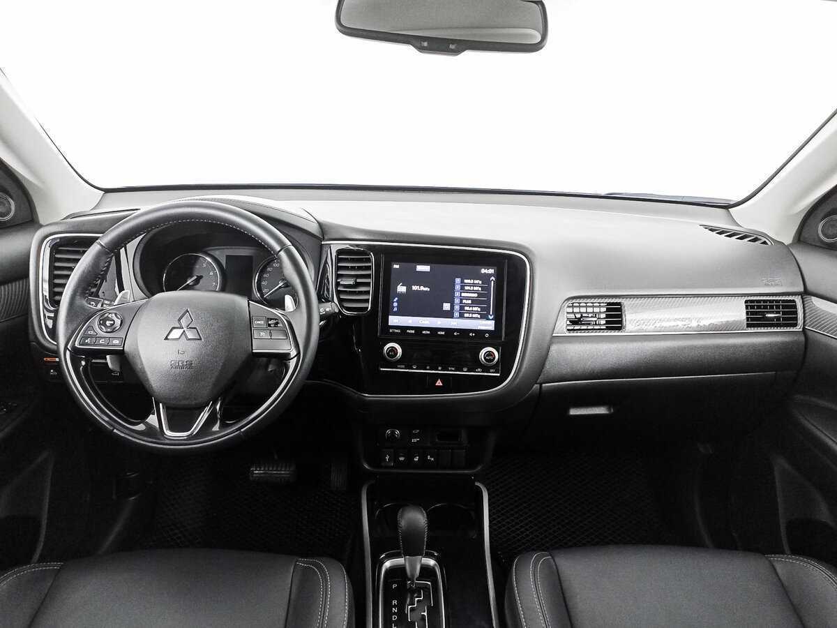 Mitsubishi Outlander 2021