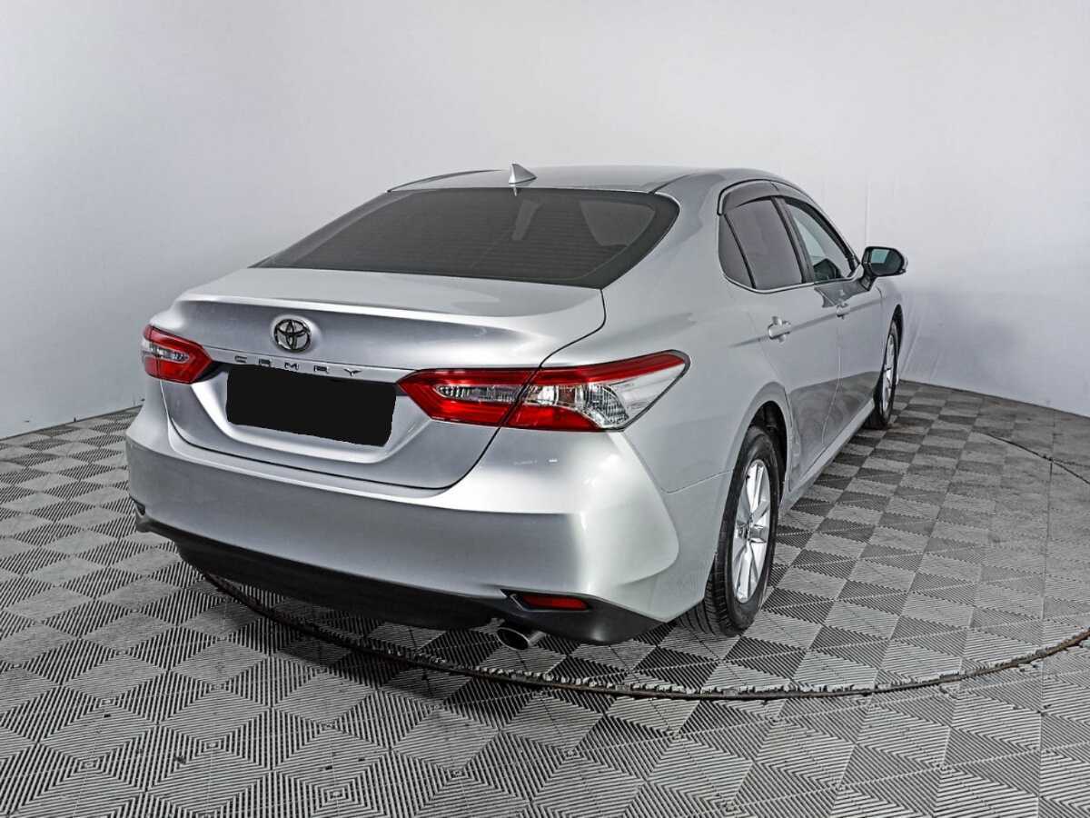 Toyota Camry 2019
