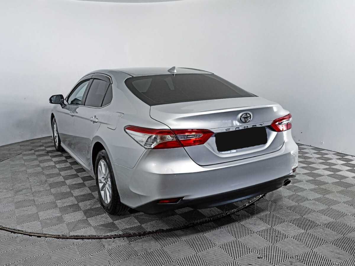 Toyota Camry 2019