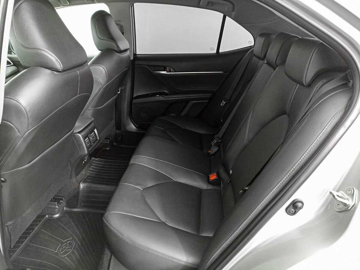 Toyota Camry 2019