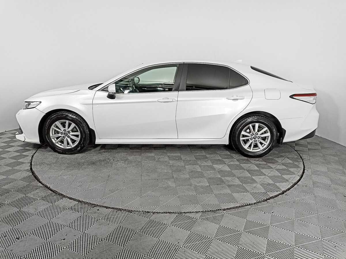 Toyota Camry 2019