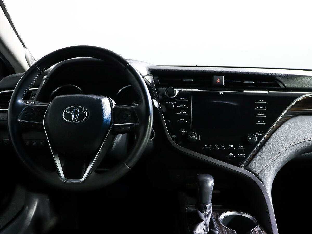 Toyota Camry 2018
