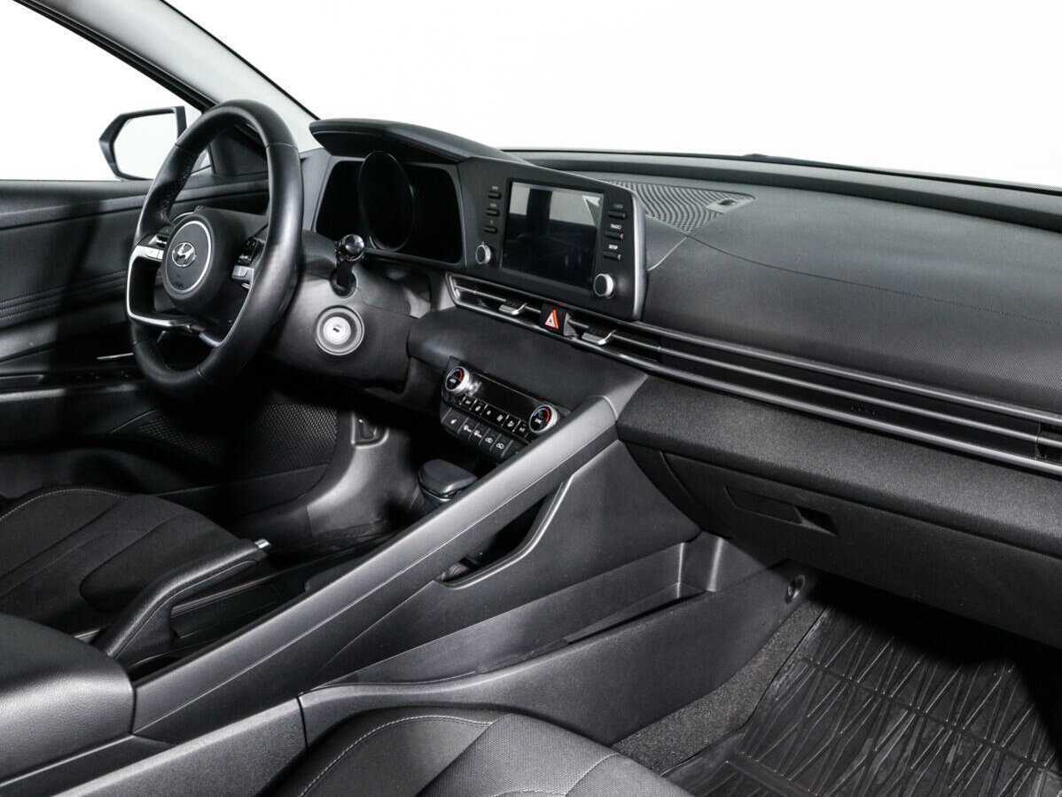 Hyundai Elantra 2021