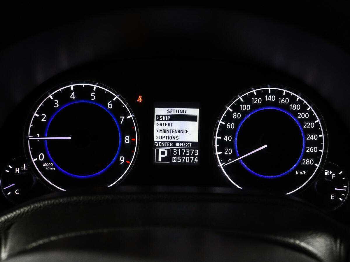 Infiniti G 2010