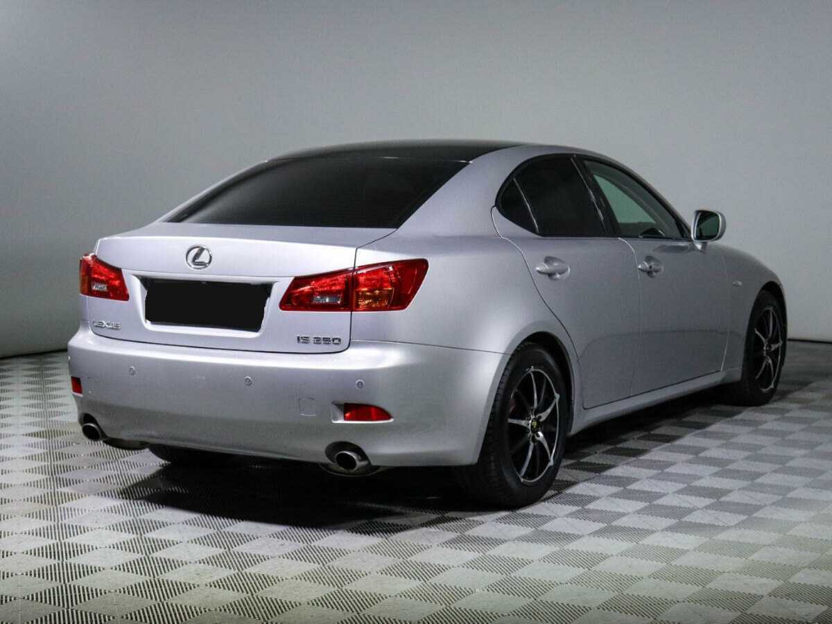Lexus IS