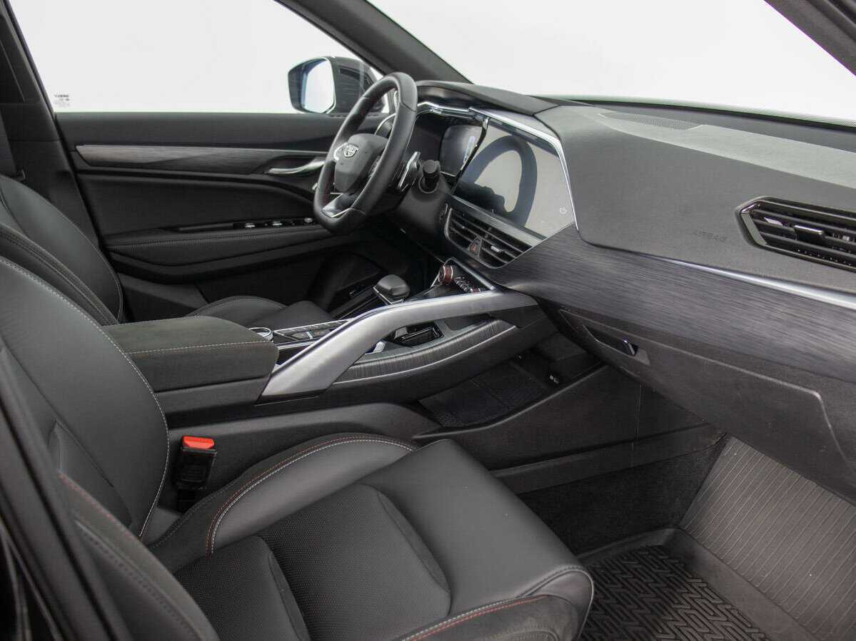 Geely Tugella 2022