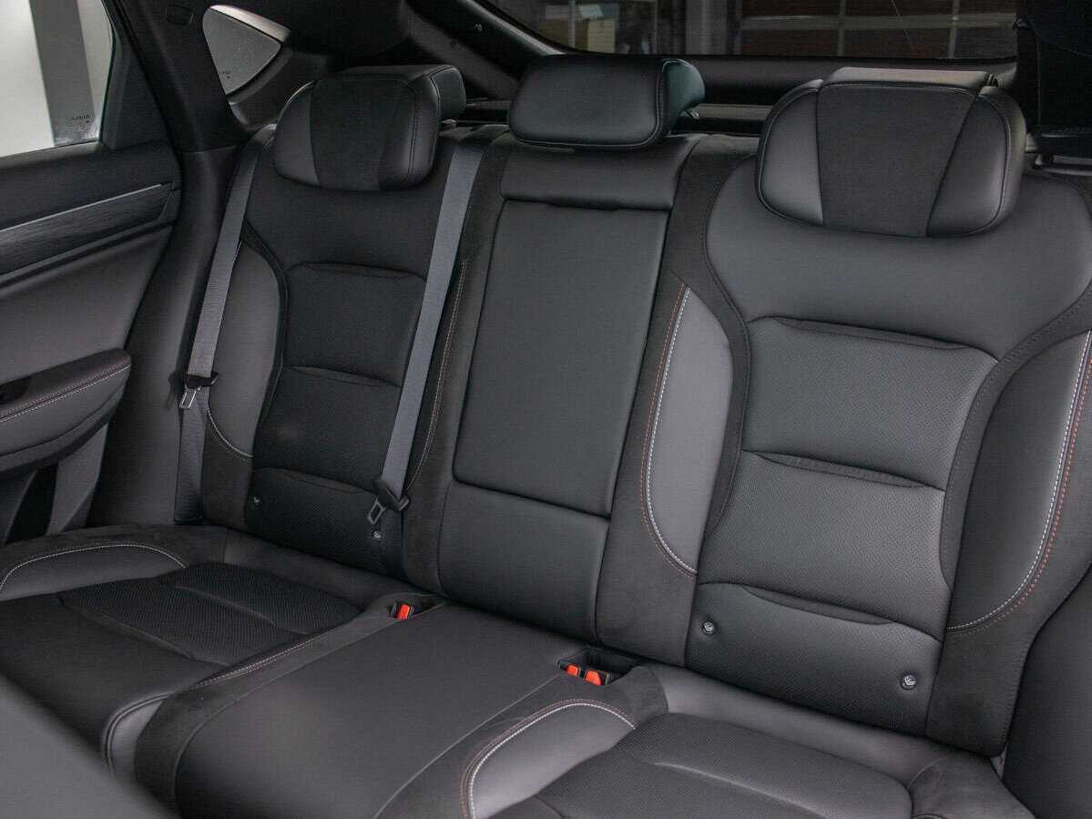 Geely Tugella 2022